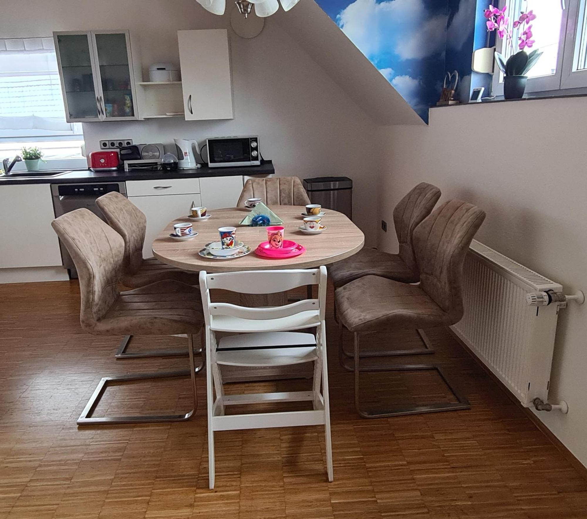 Ferienwohnung Pflueger Mit Terrasse Lauda Konigshofen Bagian luar foto